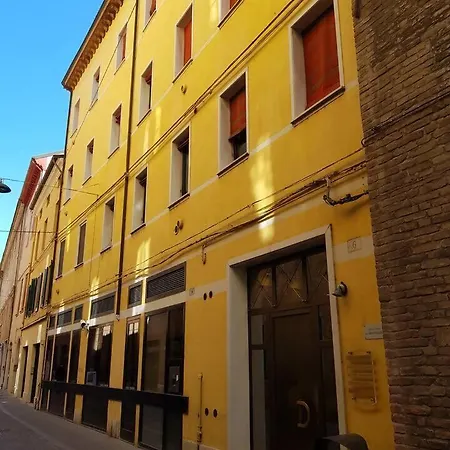 Apartment A Due Passi Dal Castello Ferrara