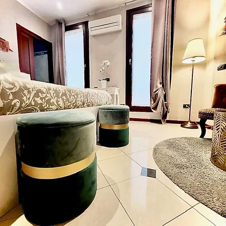 Appartement A Due Passi Dal Castello By Estensecollection