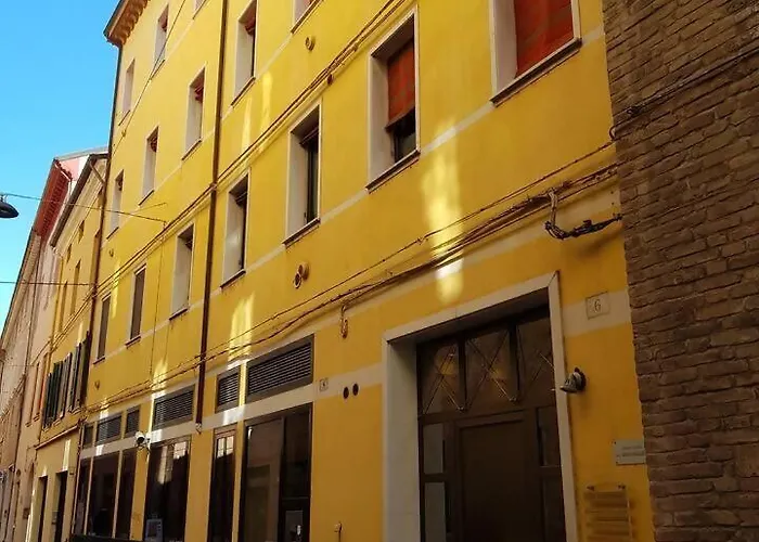 Apartamento A Due Passi Dal Castello Ferrara