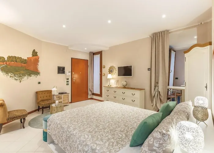 A Due Passi Dal Castello * Ferrara